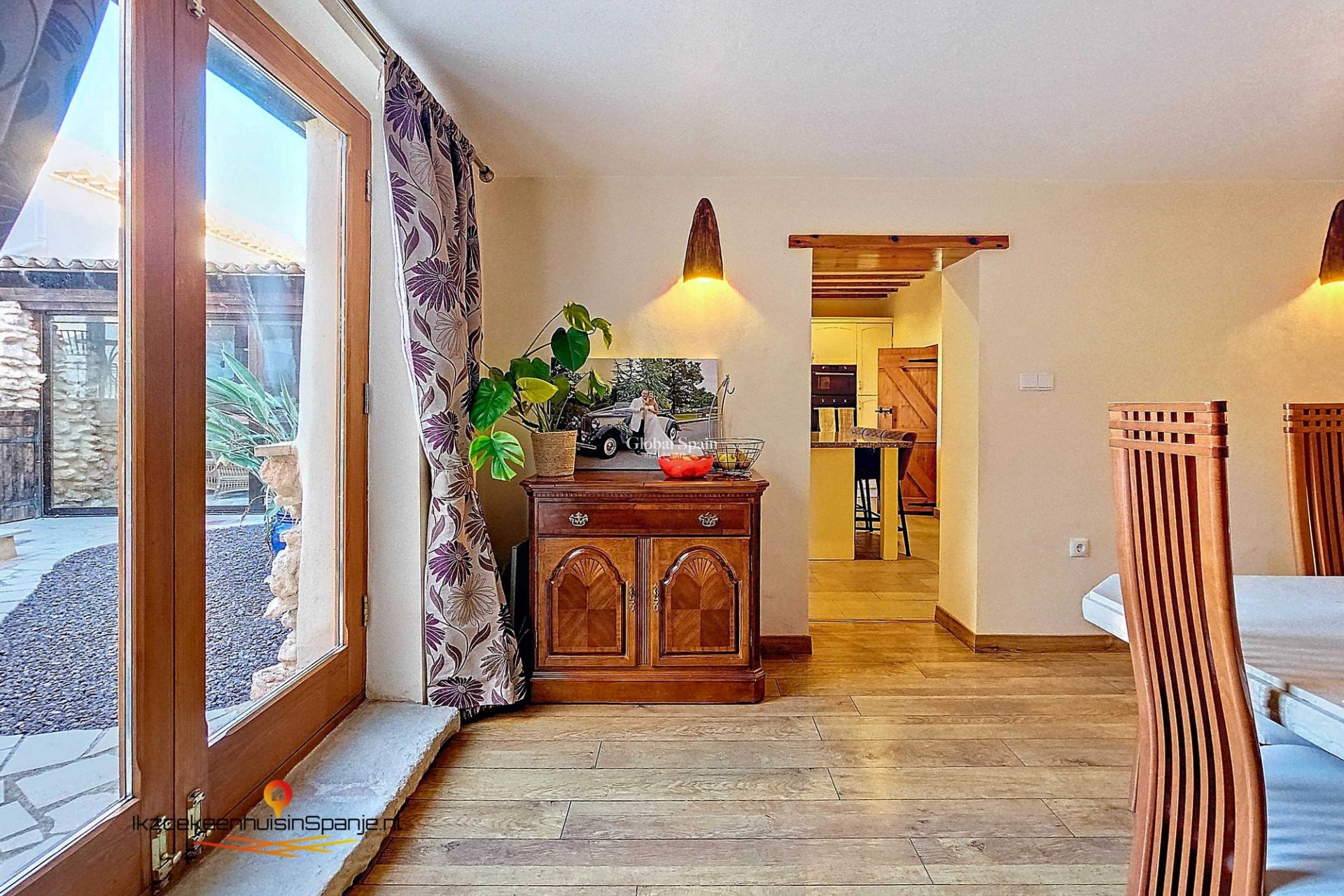 Revente - Herenhuis -
Abanilla