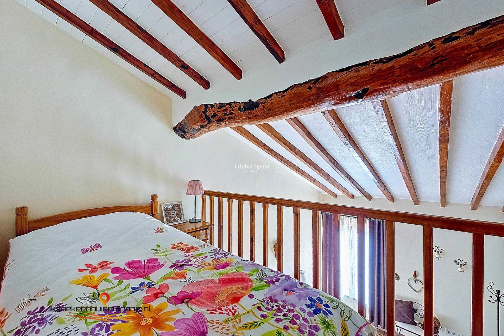 Revente - Herenhuis -
Abanilla