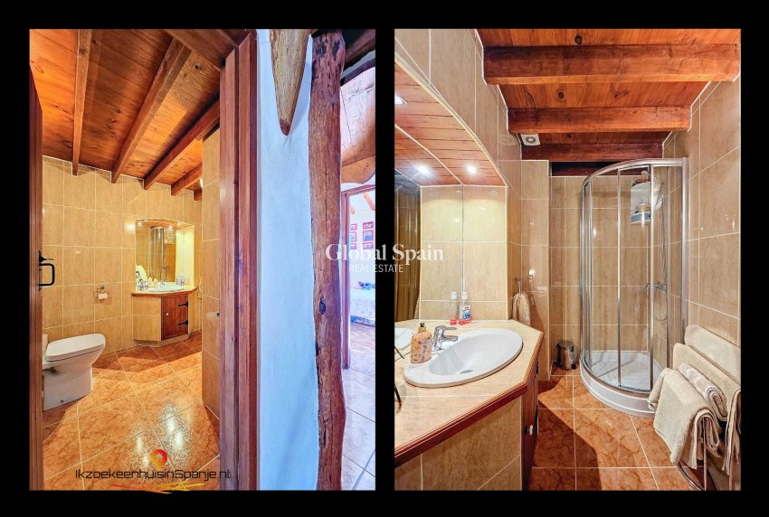 Revente - Herenhuis -
Abanilla