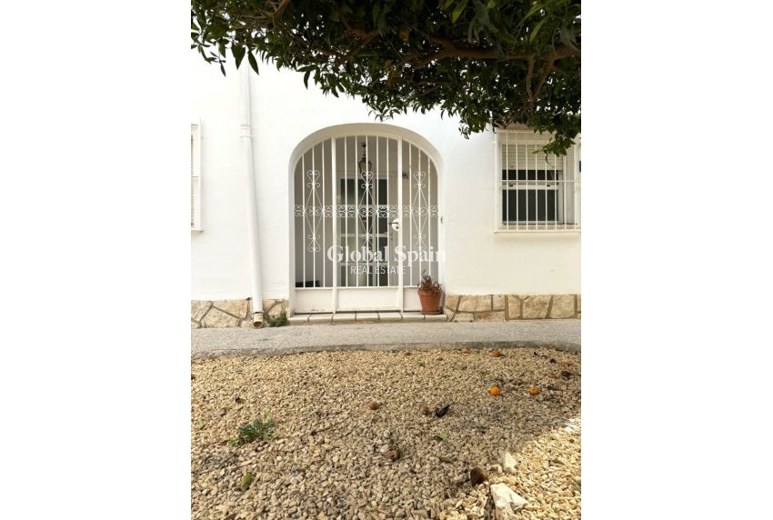 Revente - Jumelé -
Albir - center