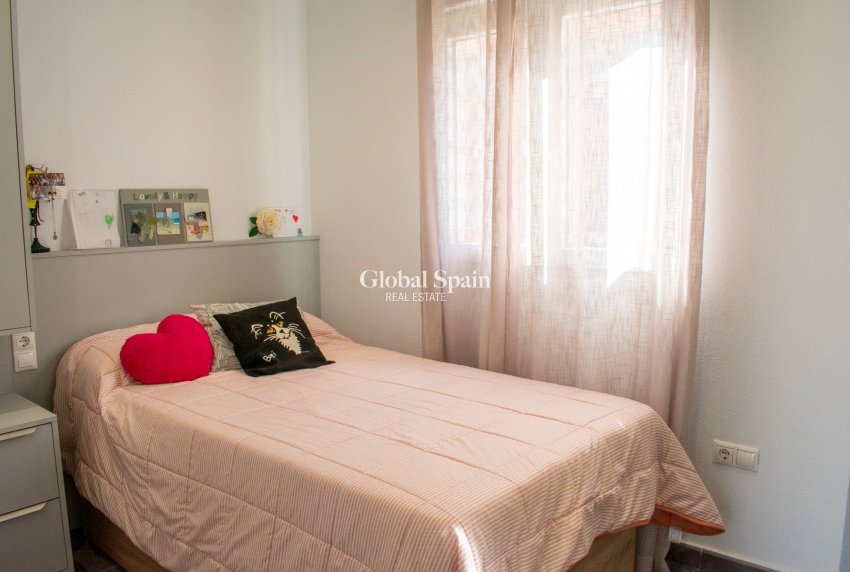 Revente - Jumelé -
GUARDAMAR DEL SEGURA