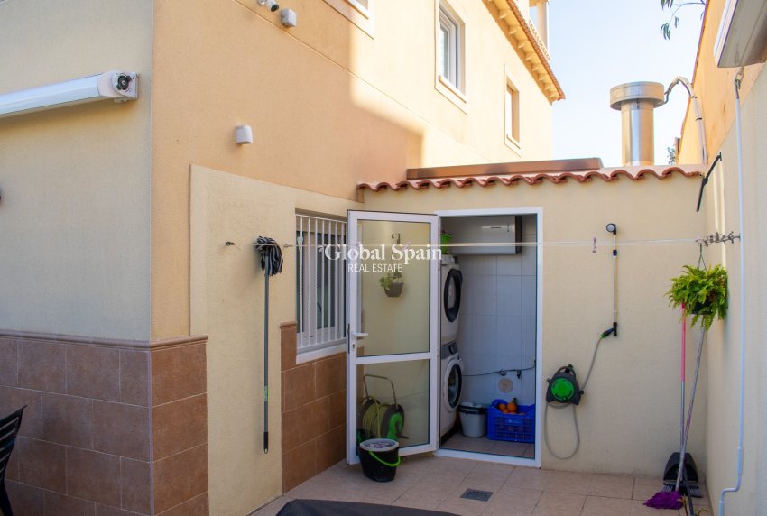 Revente - Jumelé -
GUARDAMAR DEL SEGURA