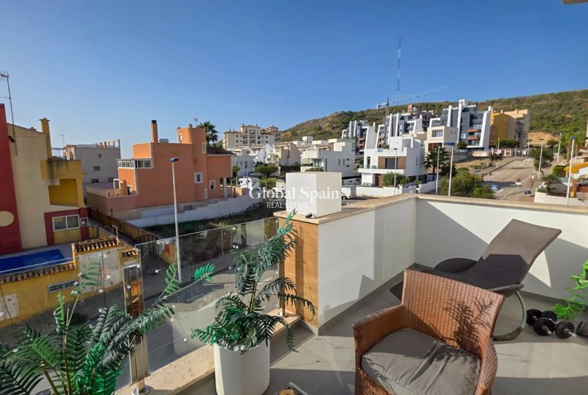 Revente - Jumelé -
GUARDAMAR DEL SEGURA