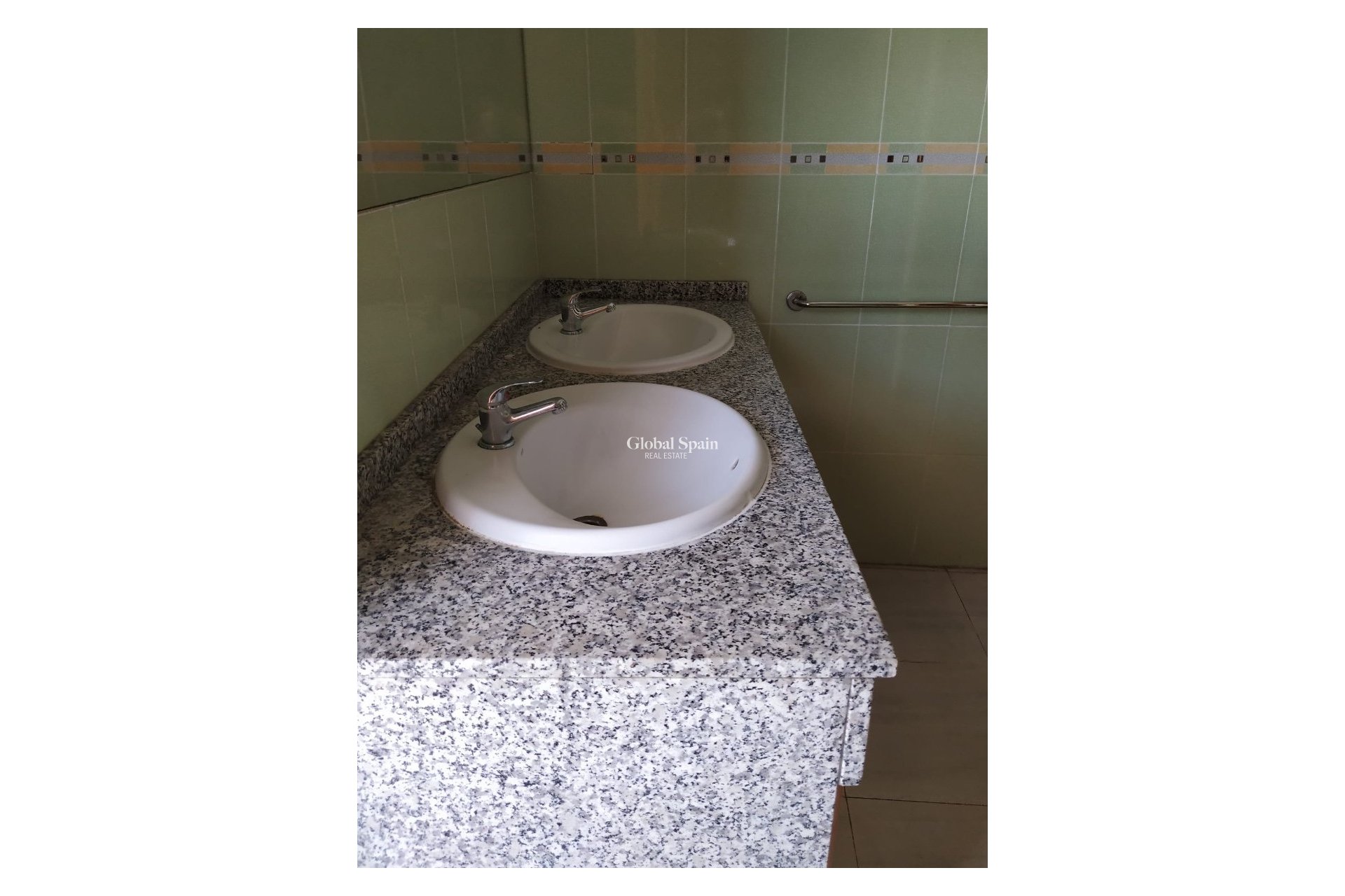 Revente - Locale -
Bellreguard - Playa