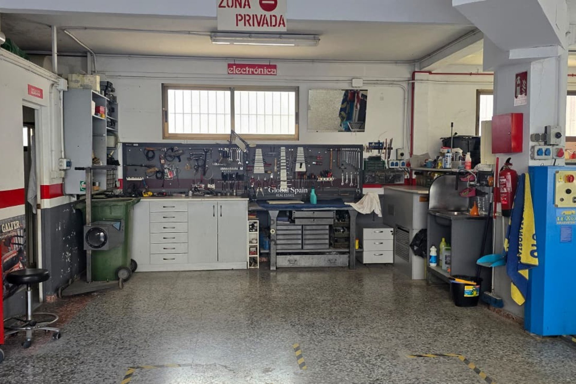 Revente - Locale -
BENIDORM - Centro