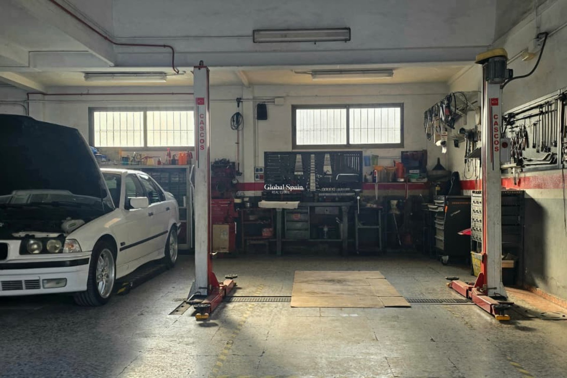 Revente - Locale -
BENIDORM - Centro