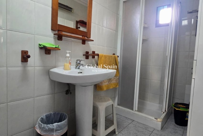 Revente - Locale -
BENIDORM - Centro