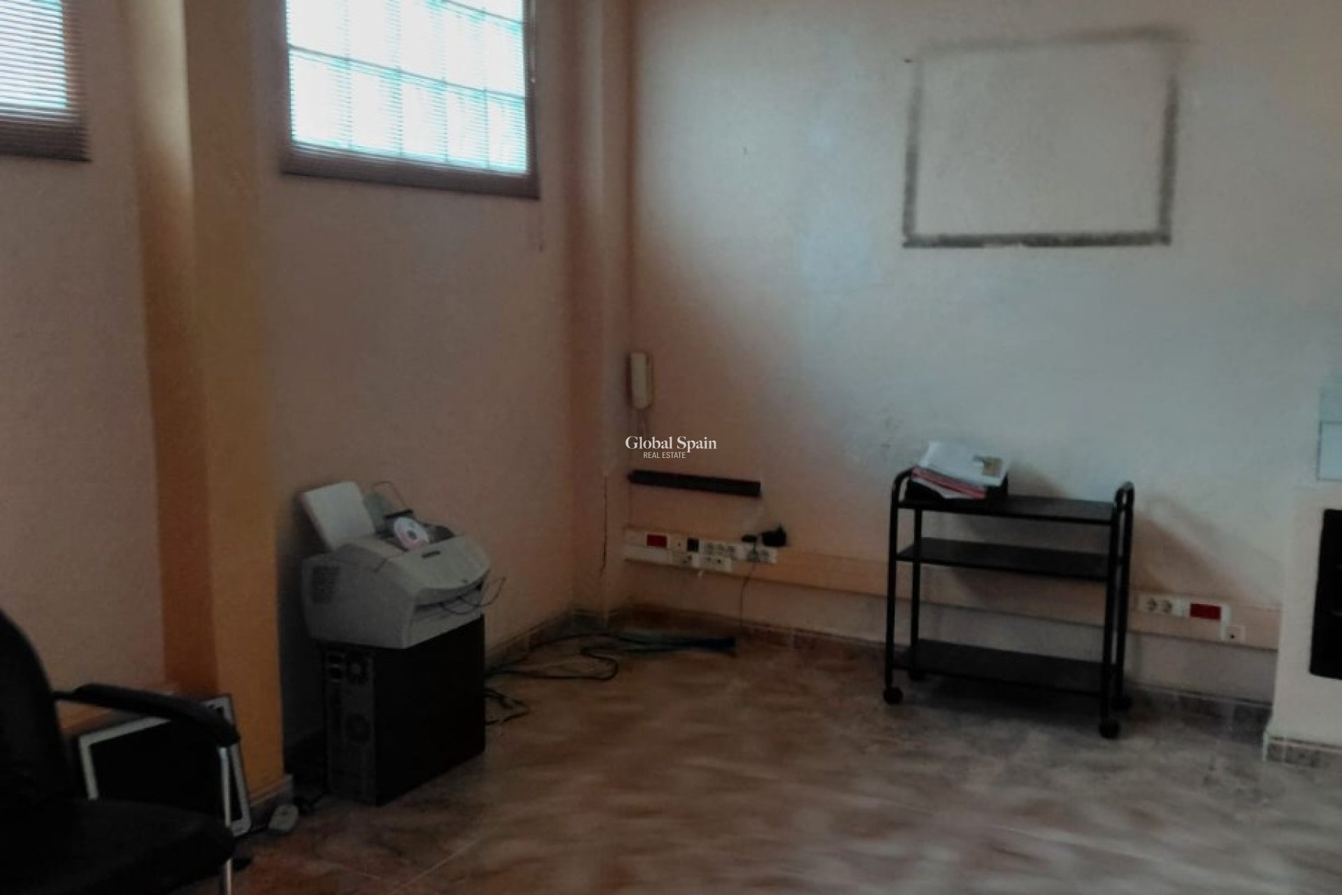 Revente - Locale -
BENIDORM - Centro