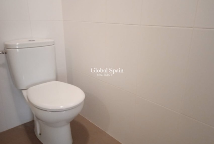 Revente - Locale -
BENIDORM - Levante
