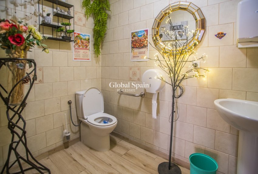Revente - Locale -
ORIHUELA - Los Balcones Y los Altos