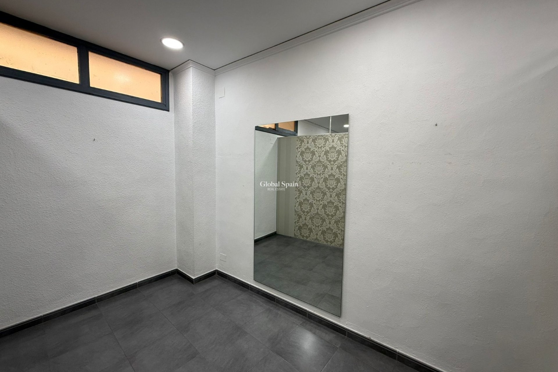 Revente - Locale -
Tavernes de la Valldigna - Pueblo