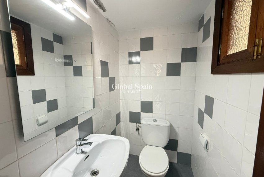 Revente - Locale -
Tavernes de la Valldigna - Pueblo