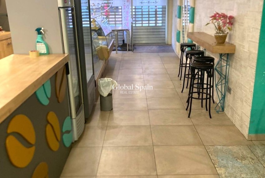 Revente - Locale -
VILLAJOYOSA - Villajoyosa