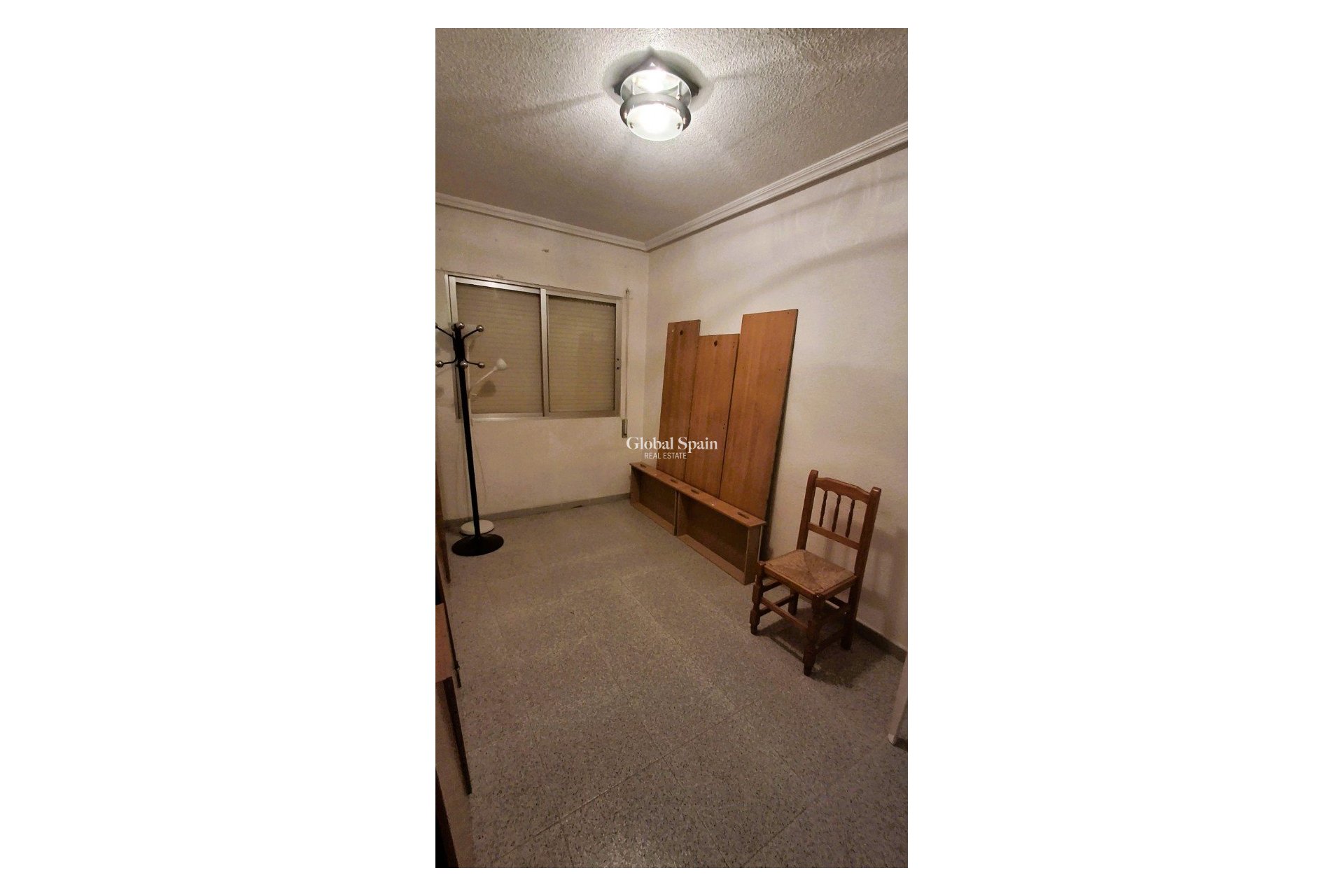 Revente - MAISON -
ABANILLA - Inland