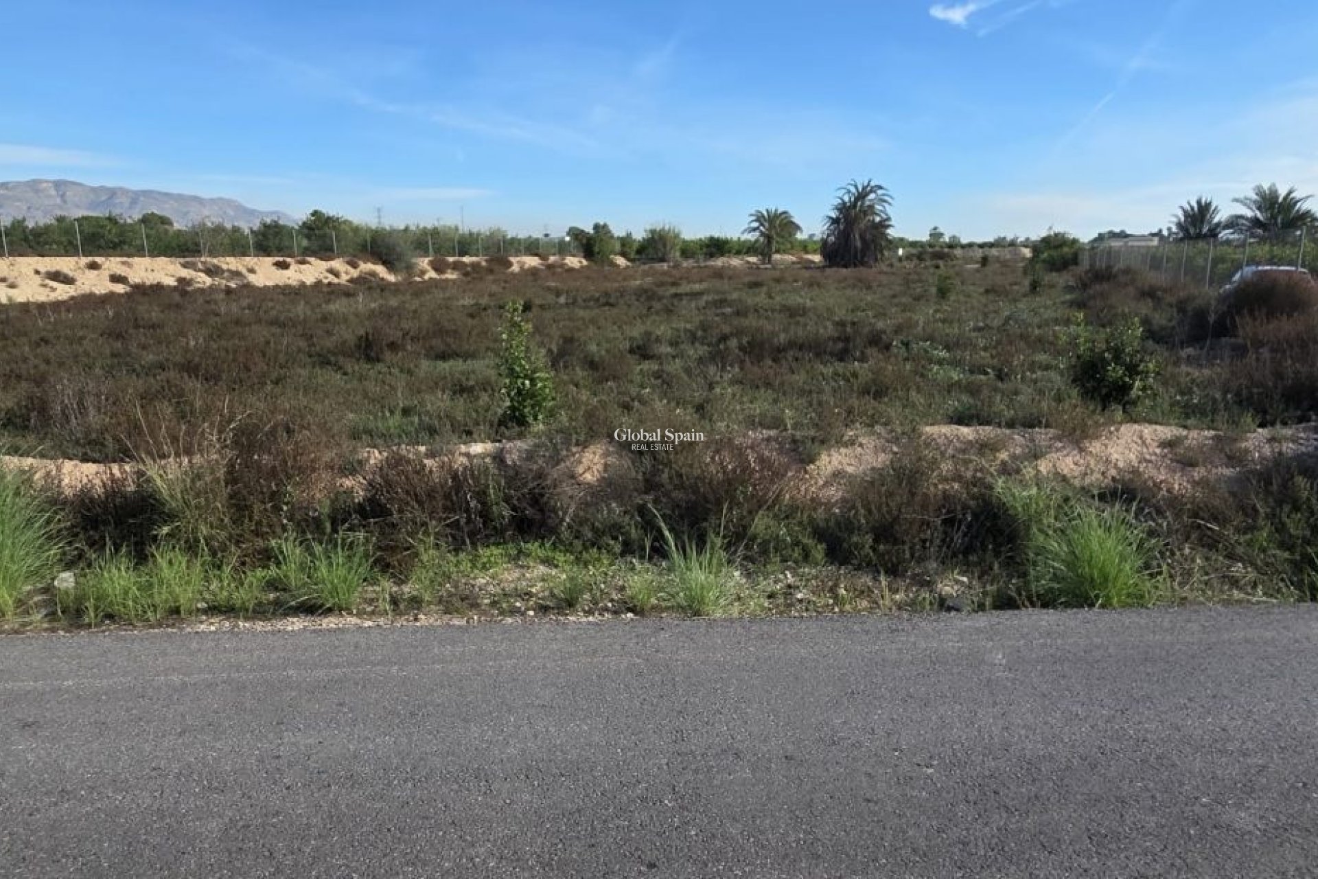 Revente - MAISON -
ALBATERA - Inland