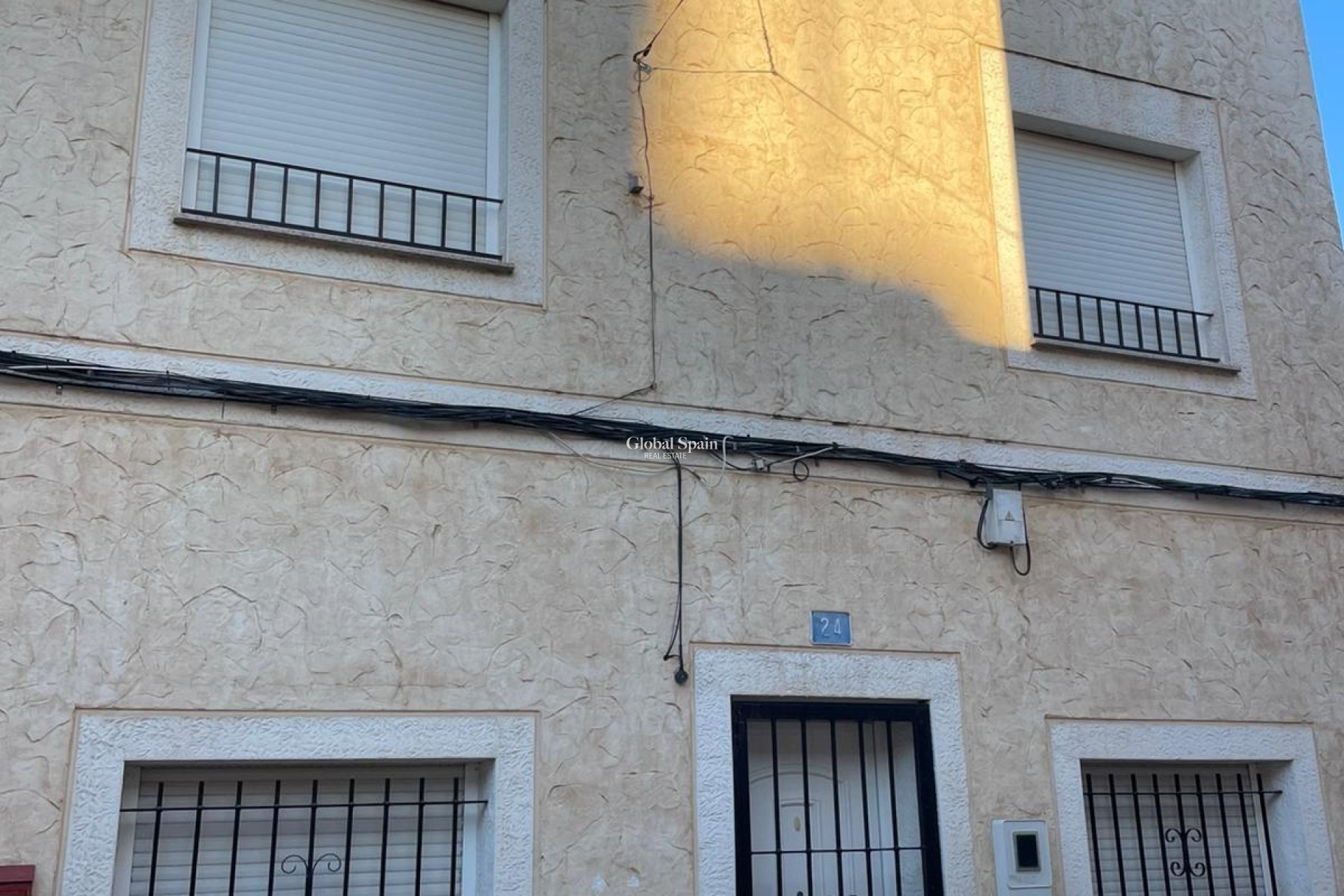 Revente - MAISON -
ALBATERA