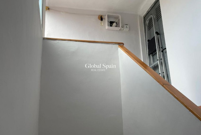 Revente - MAISON -
ALBATERA