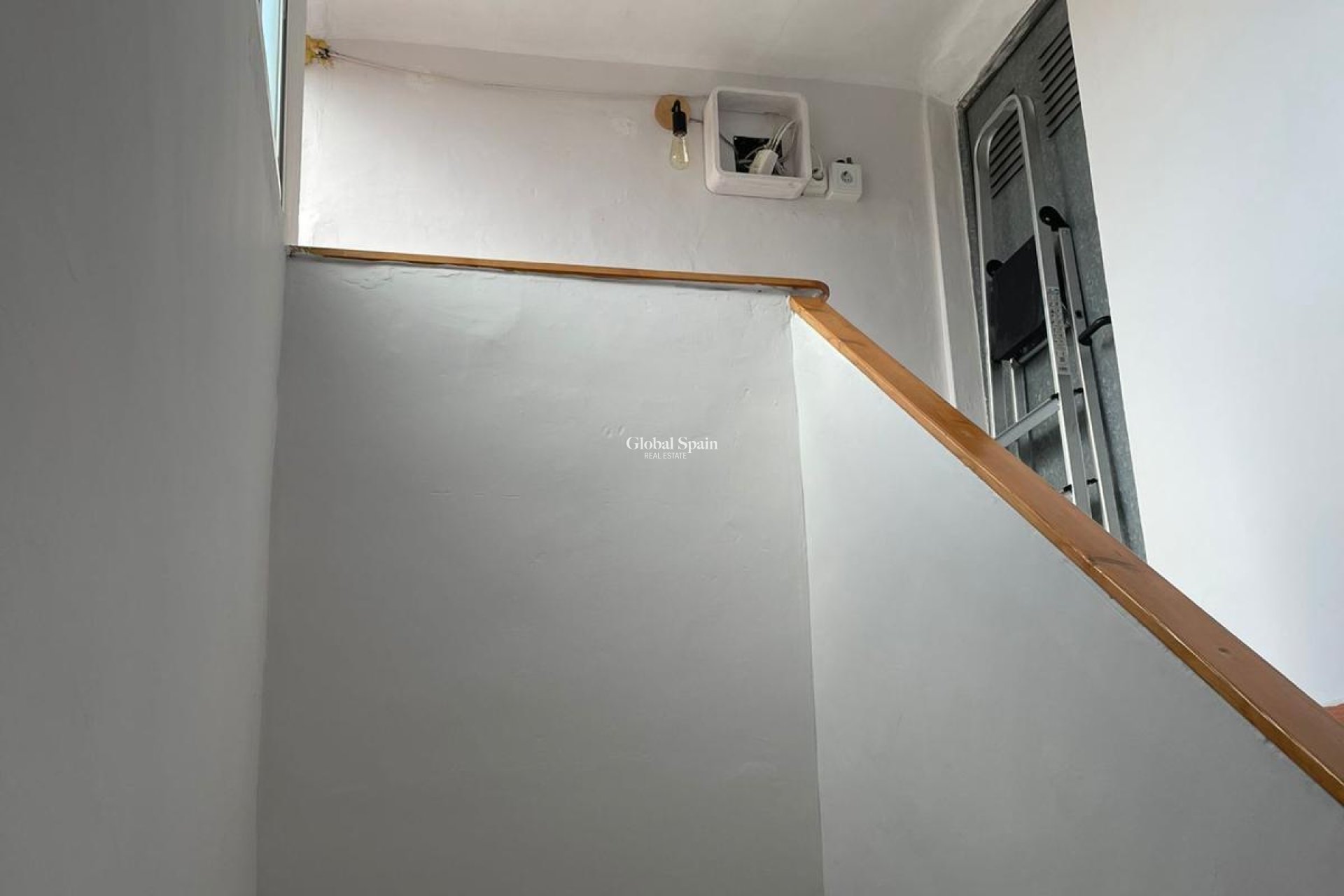 Revente - MAISON -
ALBATERA