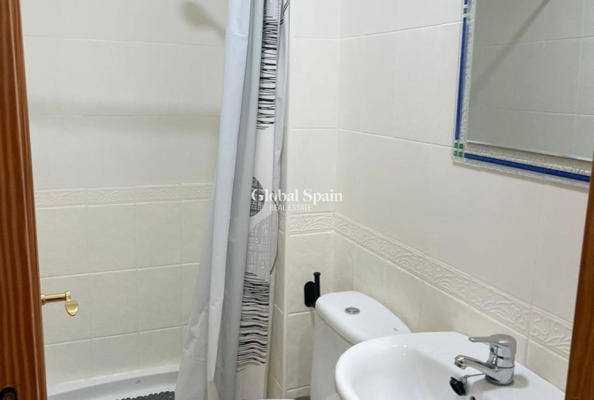 Revente - MAISON -
ALBATERA