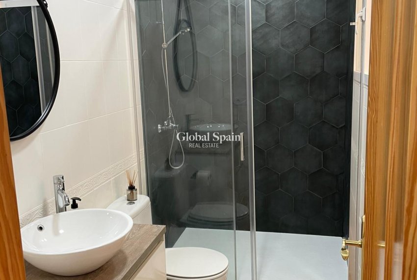 Revente - MAISON -
ALBATERA