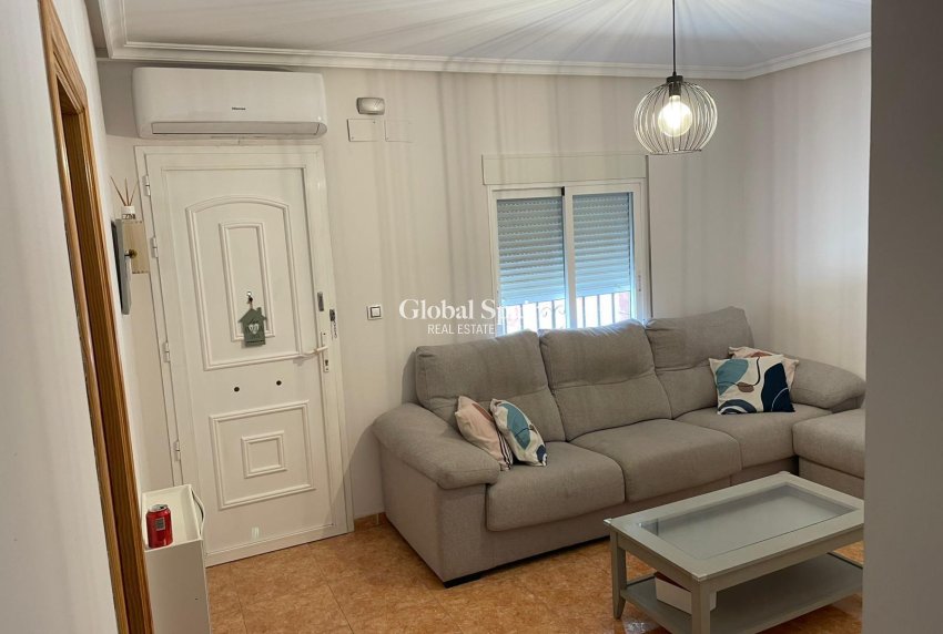 Revente - MAISON -
ALBATERA