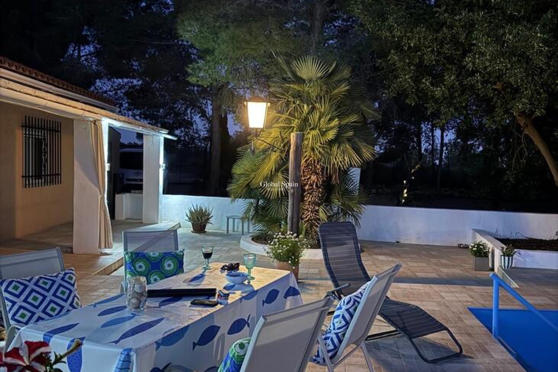 Revente - MAISON -
ALEDO - Other