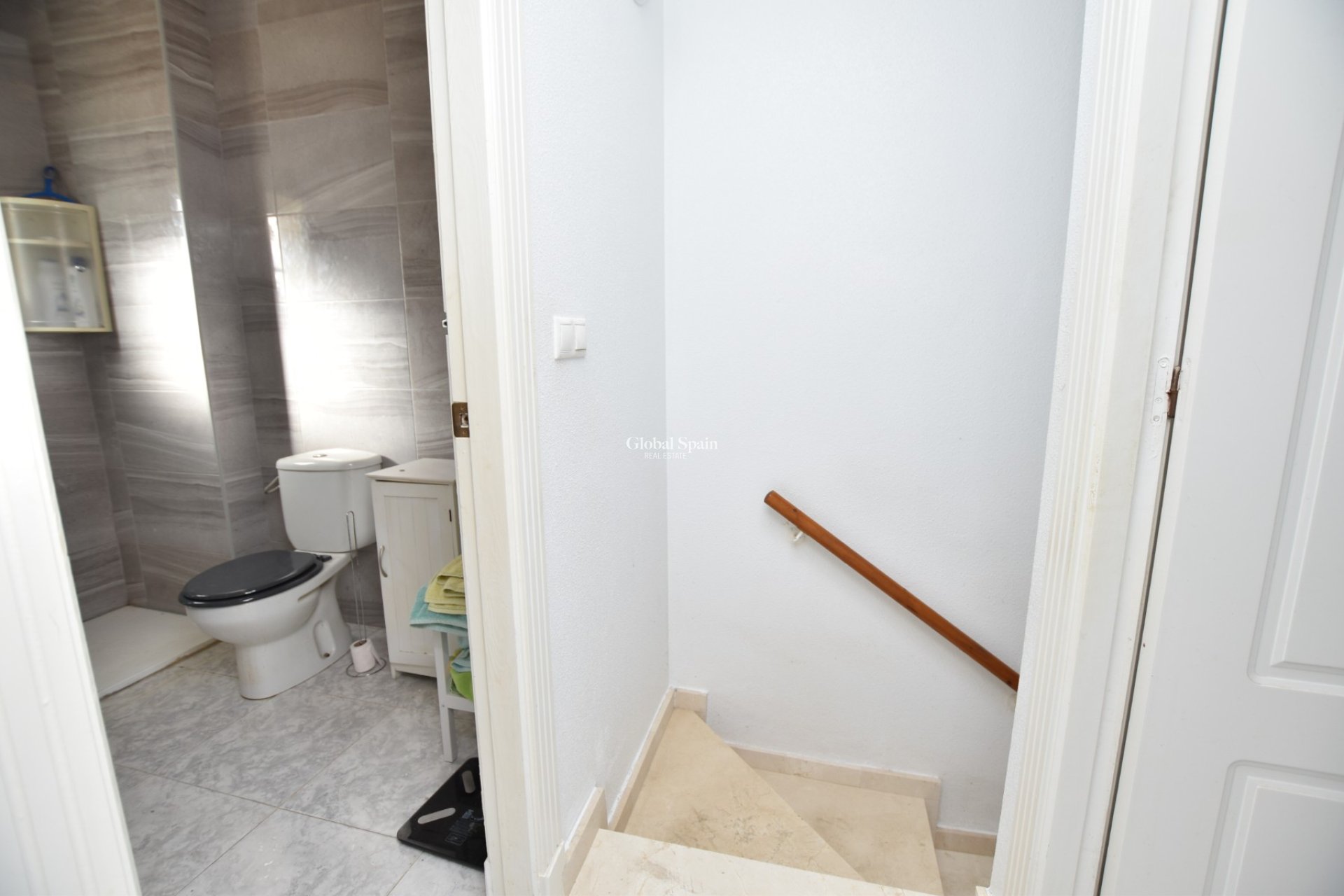 Revente - MAISON -
ALGORFA - Inland