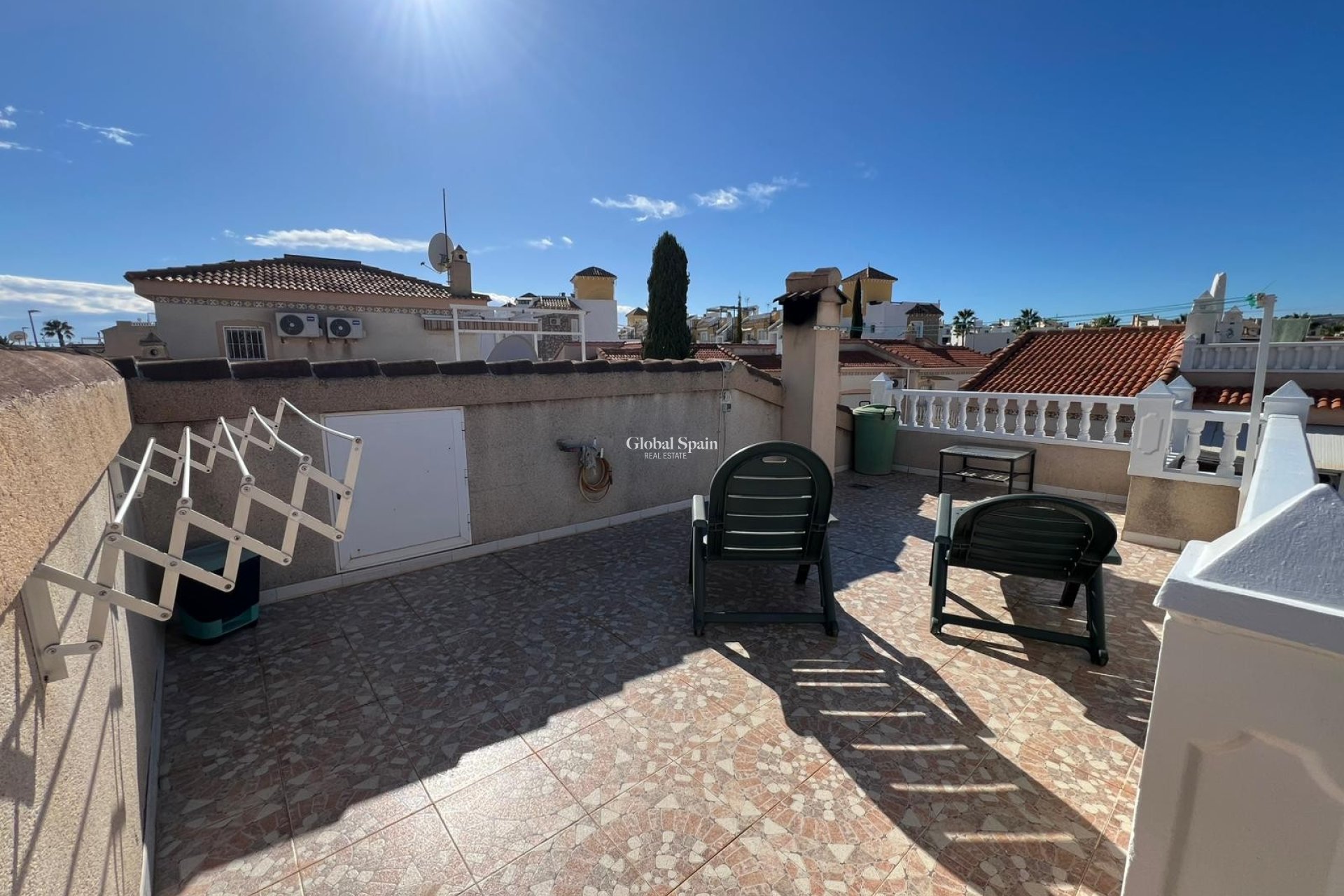 Revente - MAISON -
ALGORFA - Inland