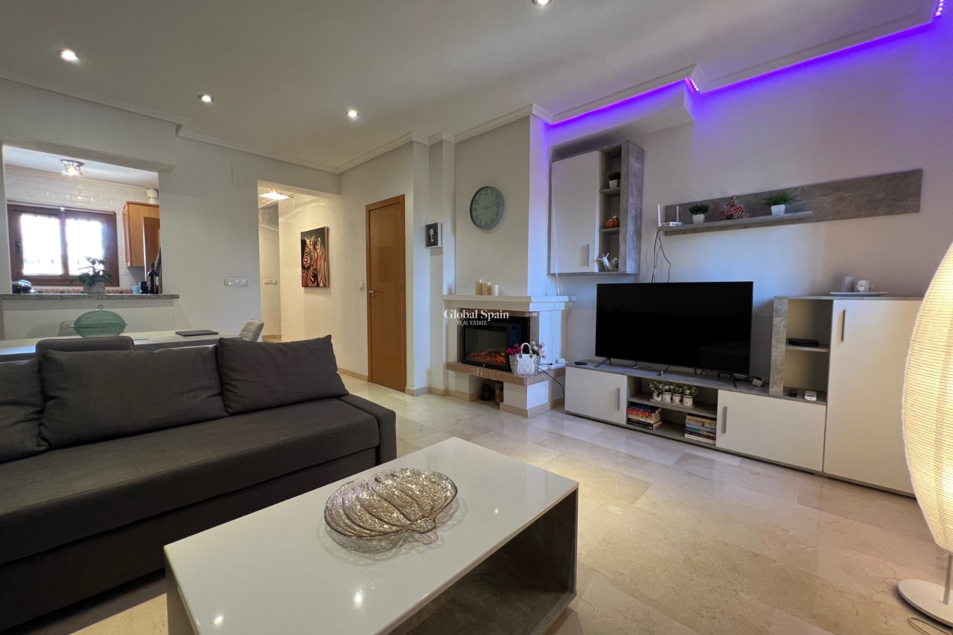 Revente - MAISON -
ALGORFA - Inland