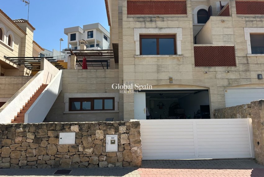 Revente - MAISON -
ALGORFA - Inland
