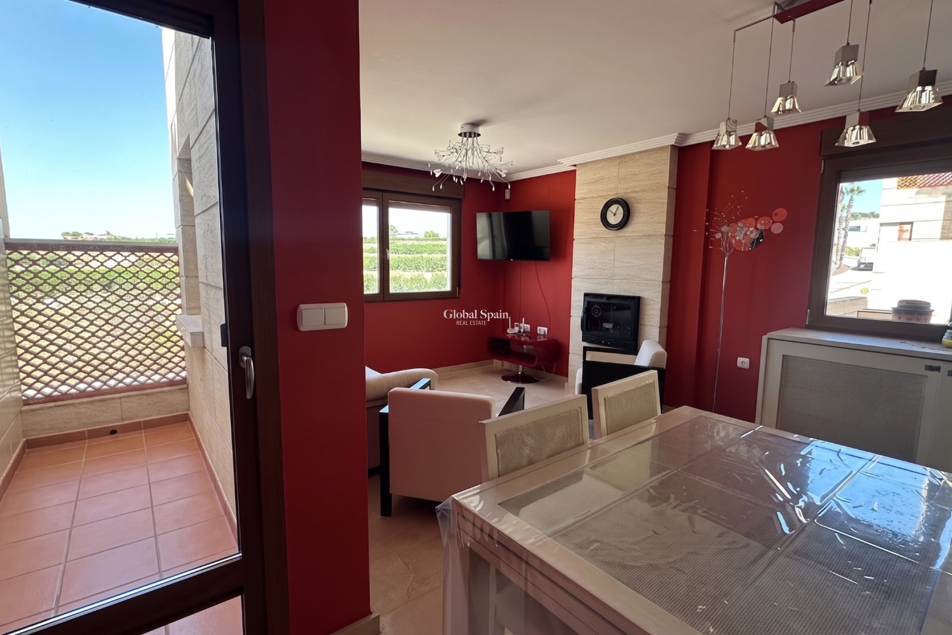 Revente - MAISON -
ALGORFA - Inland