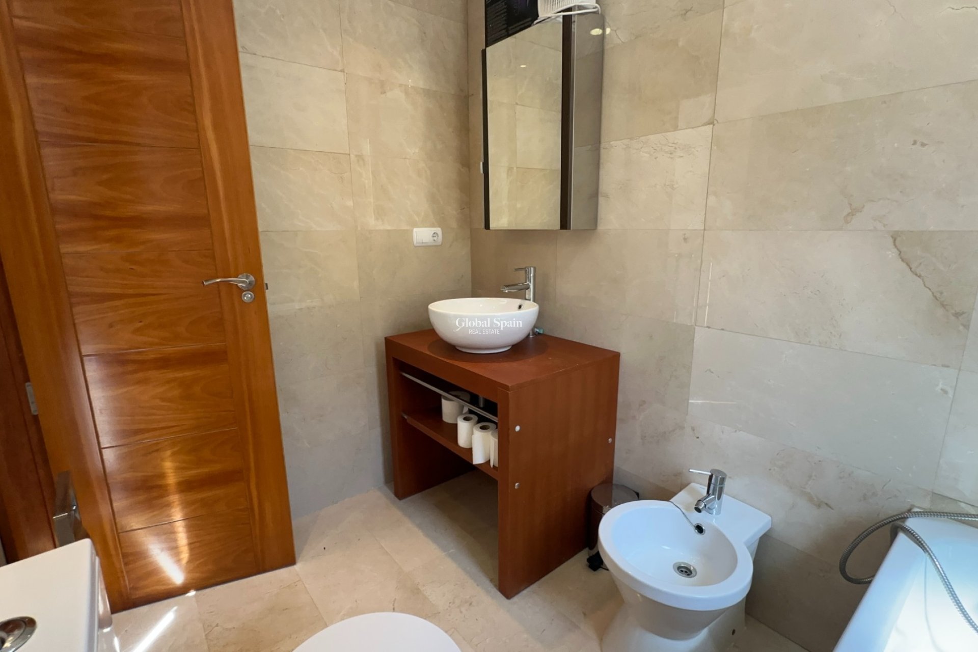 Revente - MAISON -
ALGORFA - Inland