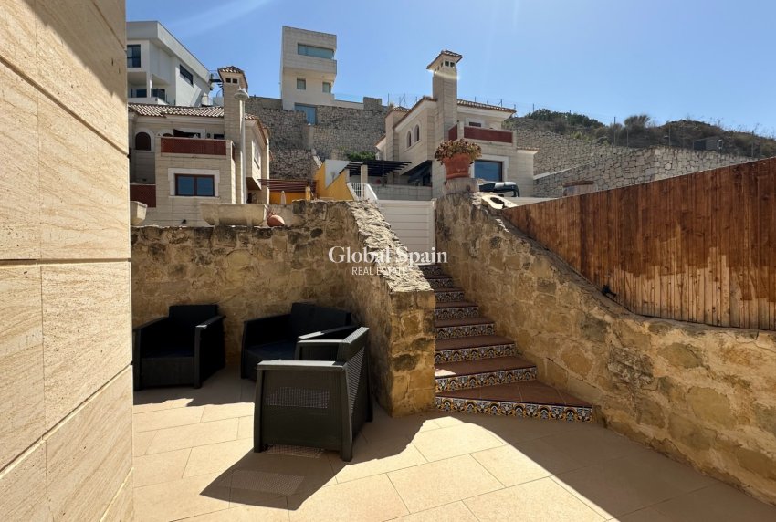 Revente - MAISON -
ALGORFA - Inland