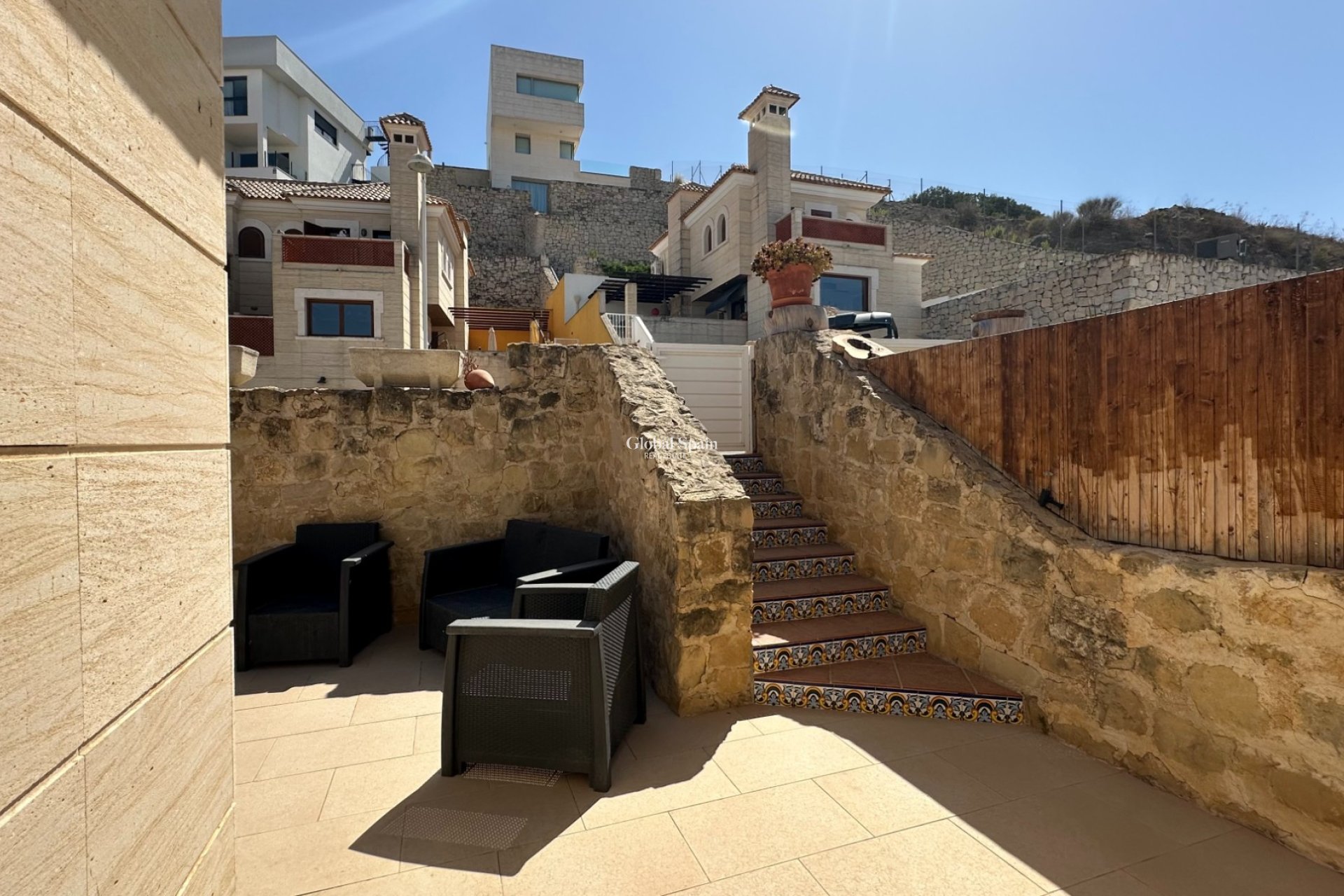 Revente - MAISON -
ALGORFA - Inland
