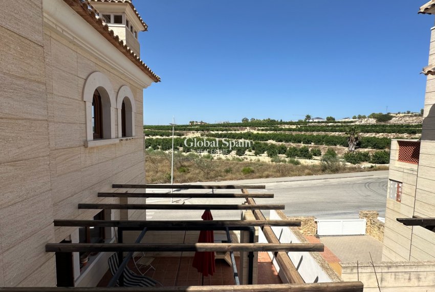 Revente - MAISON -
ALGORFA - Inland