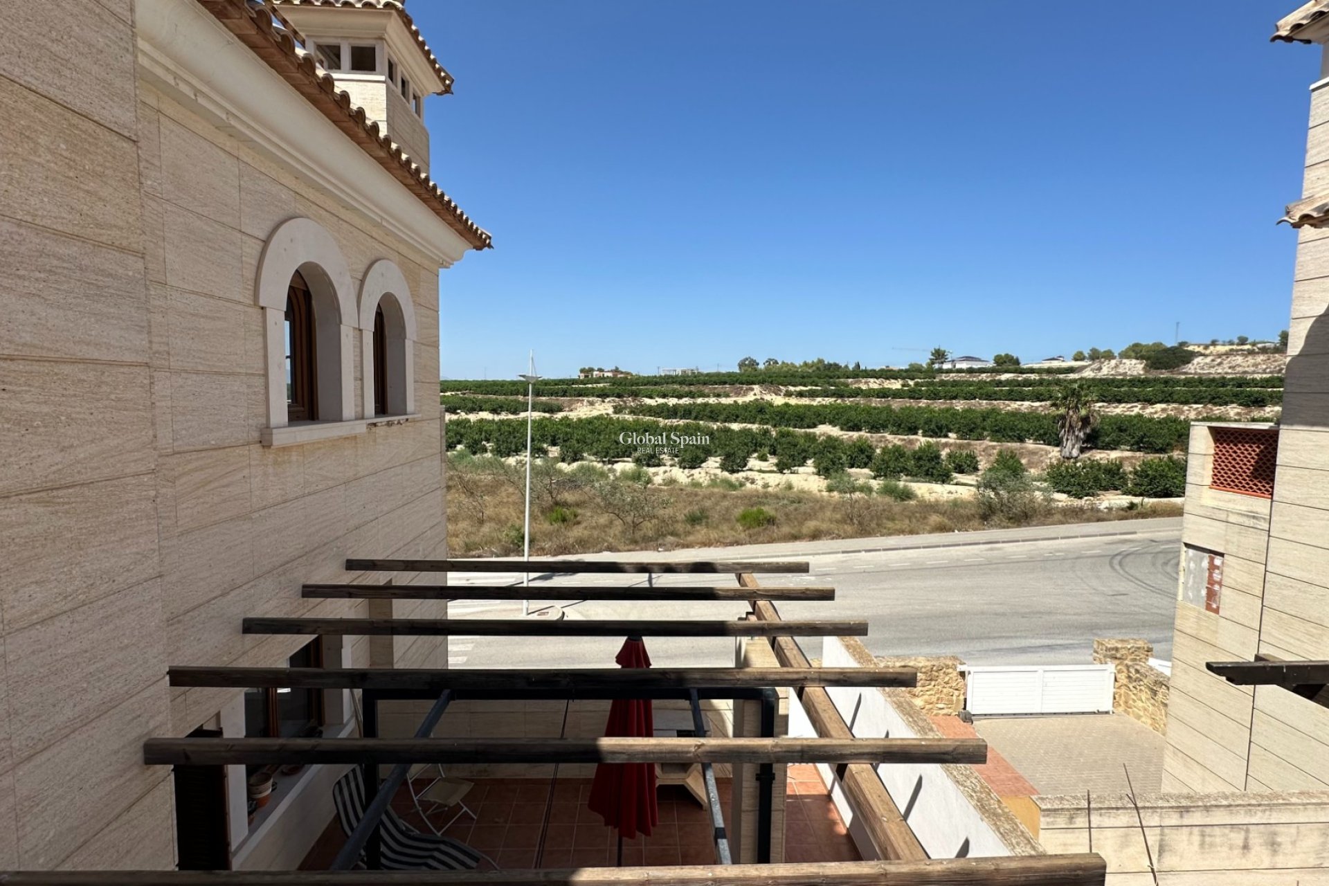 Revente - MAISON -
ALGORFA - Inland
