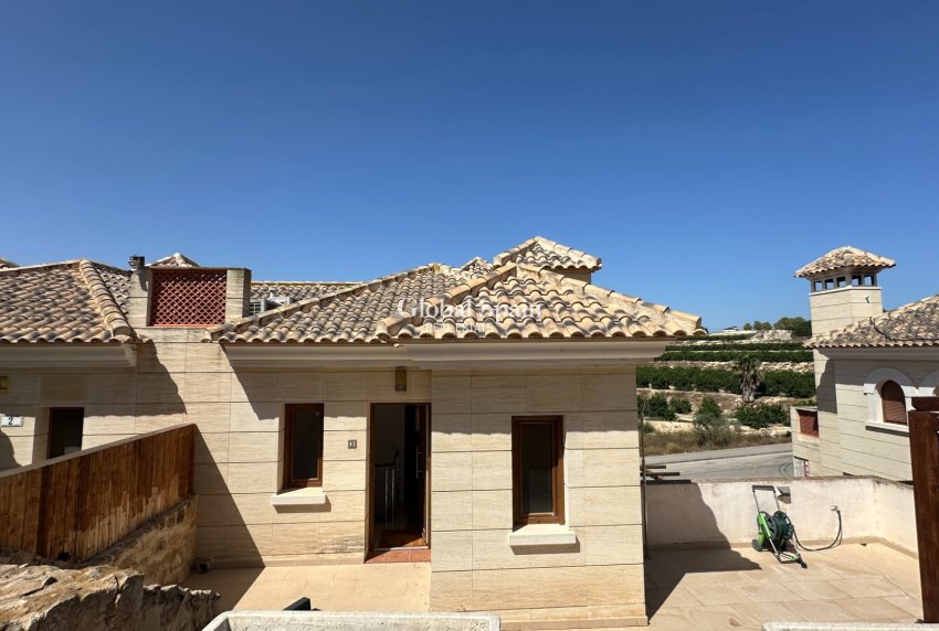 Revente - MAISON -
ALGORFA - Inland