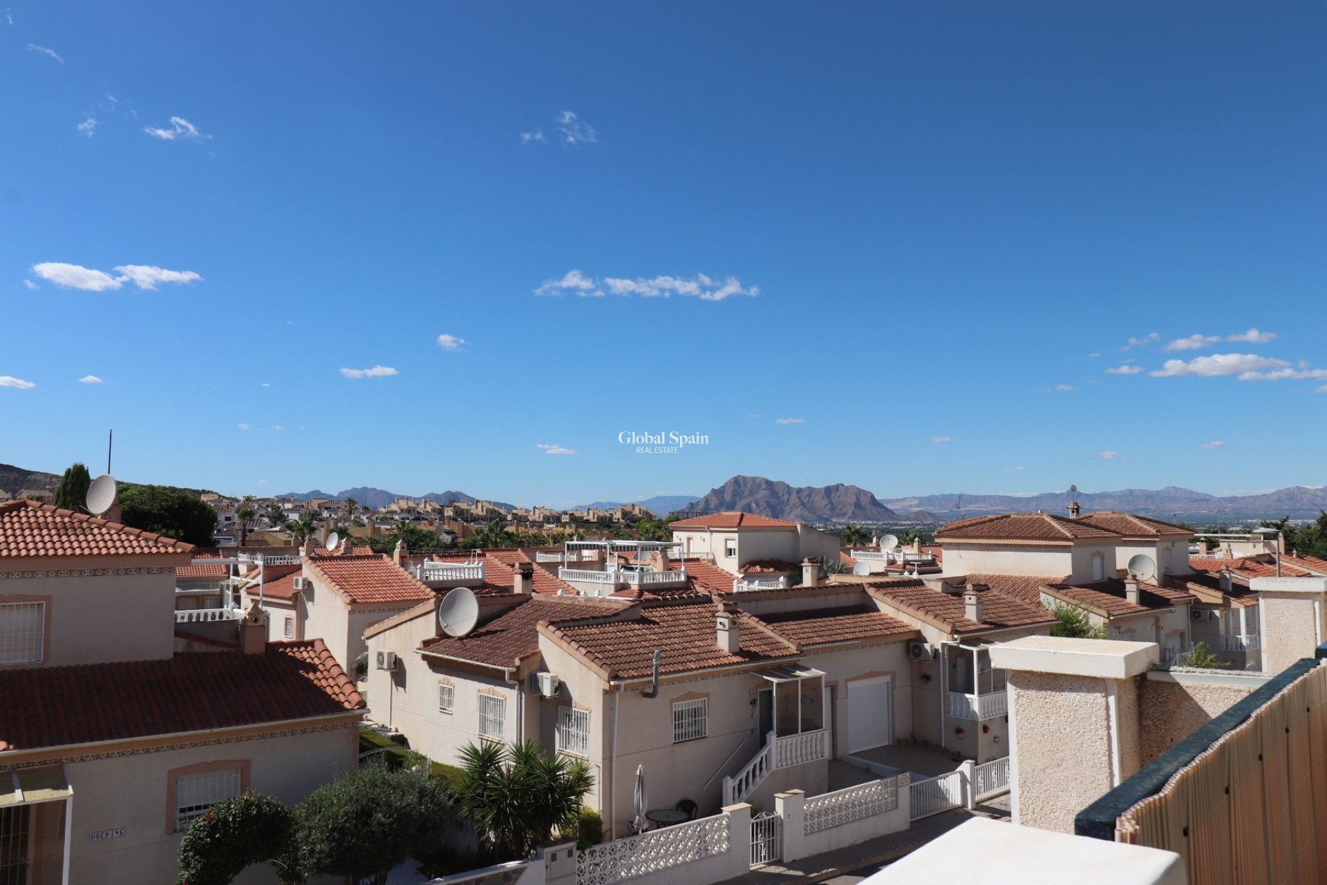 Revente - MAISON -
ALGORFA - Montemar