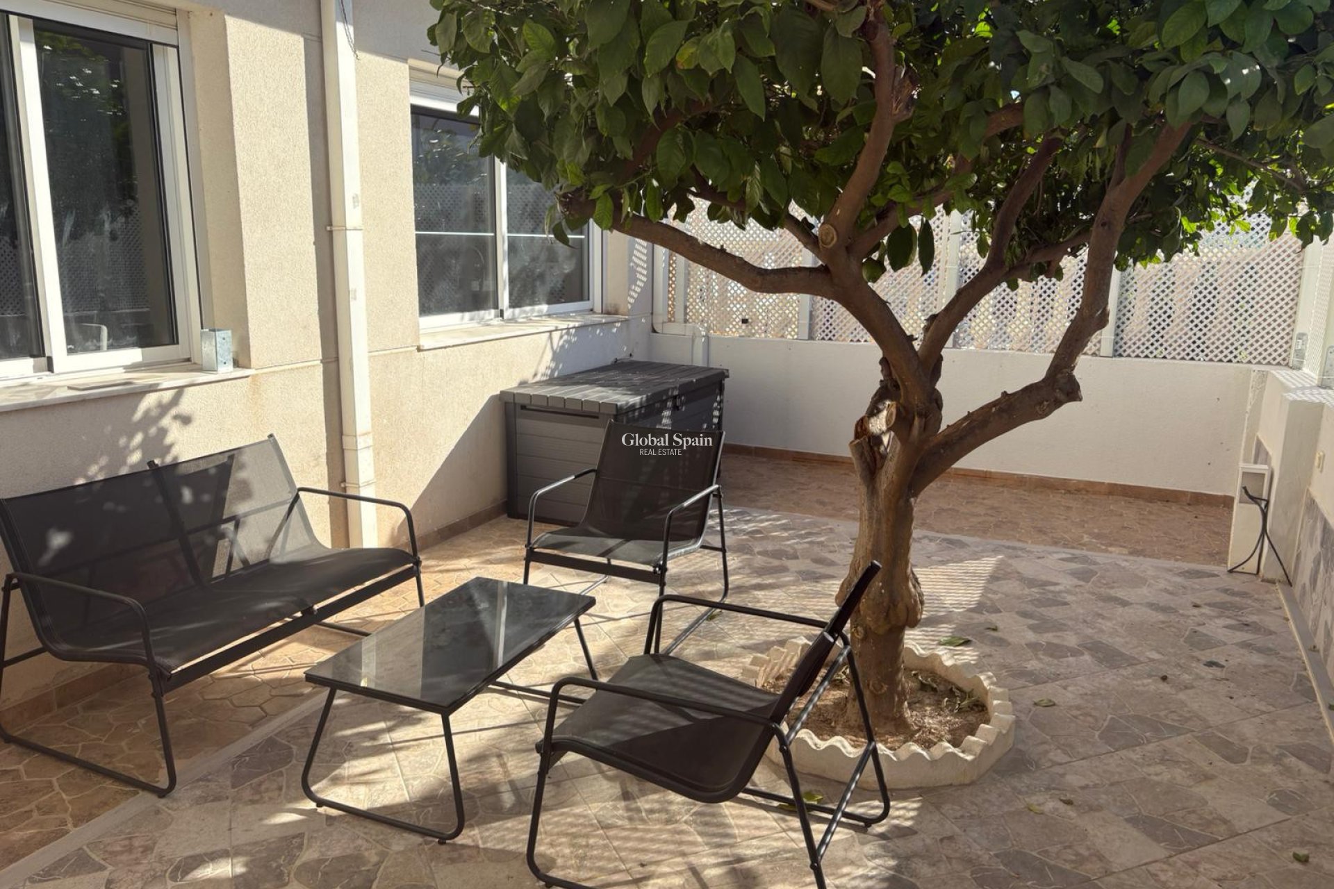 Revente - Maison -
ALGORFA