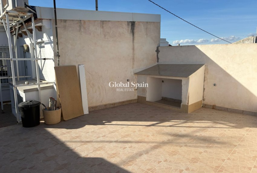 Revente - Maison -
ALGORFA