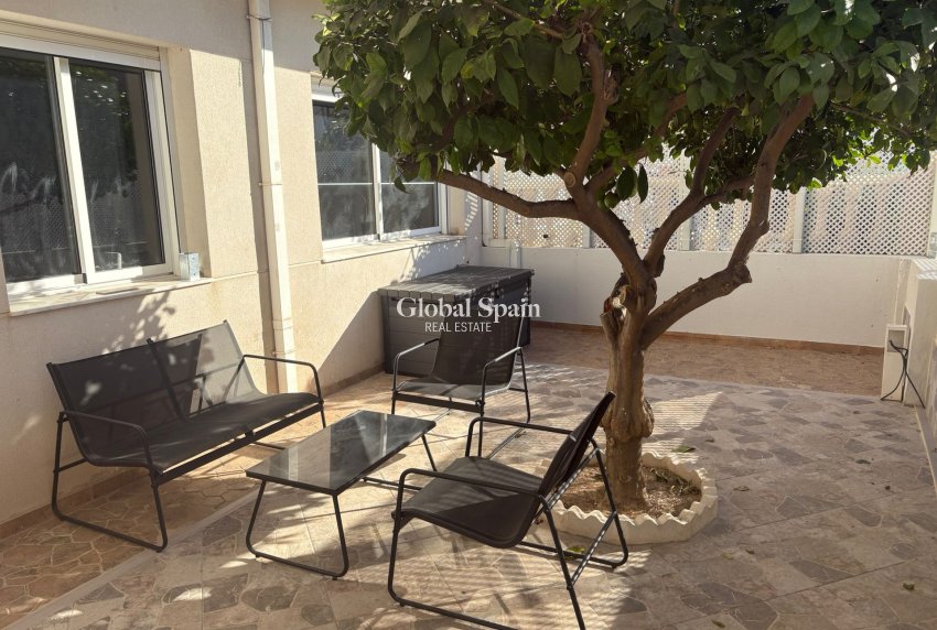 Revente - Maison -
ALGORFA