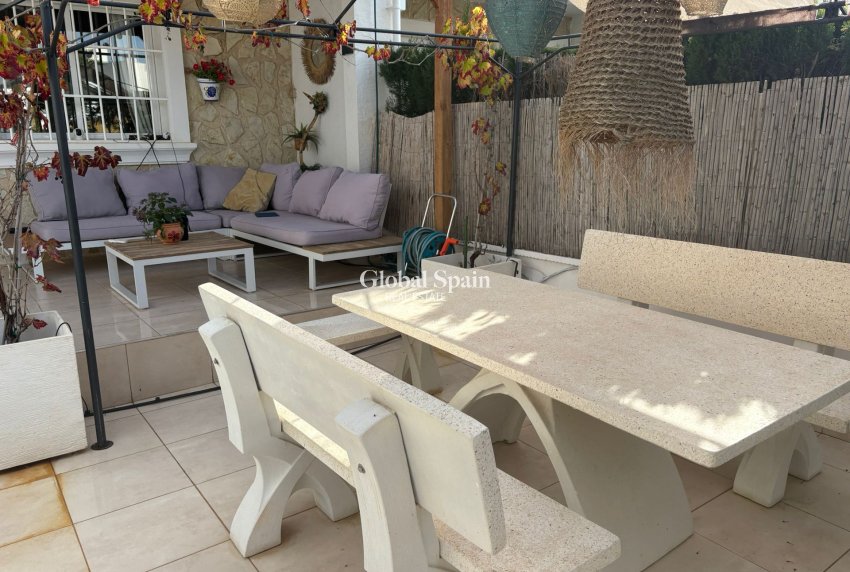 Revente - MAISON -
ALGORFA