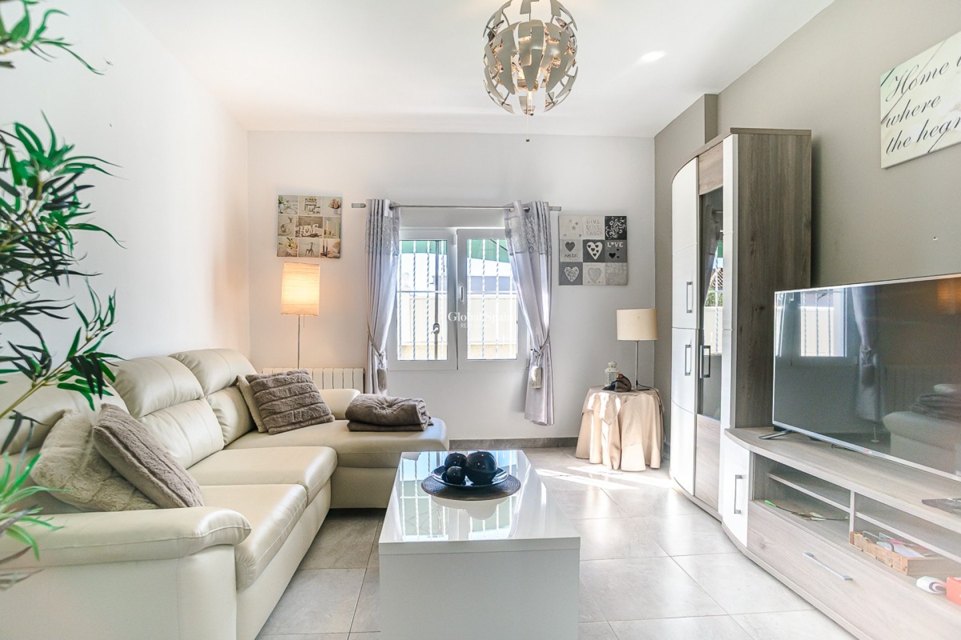 Revente - MAISON -
ALGORFA