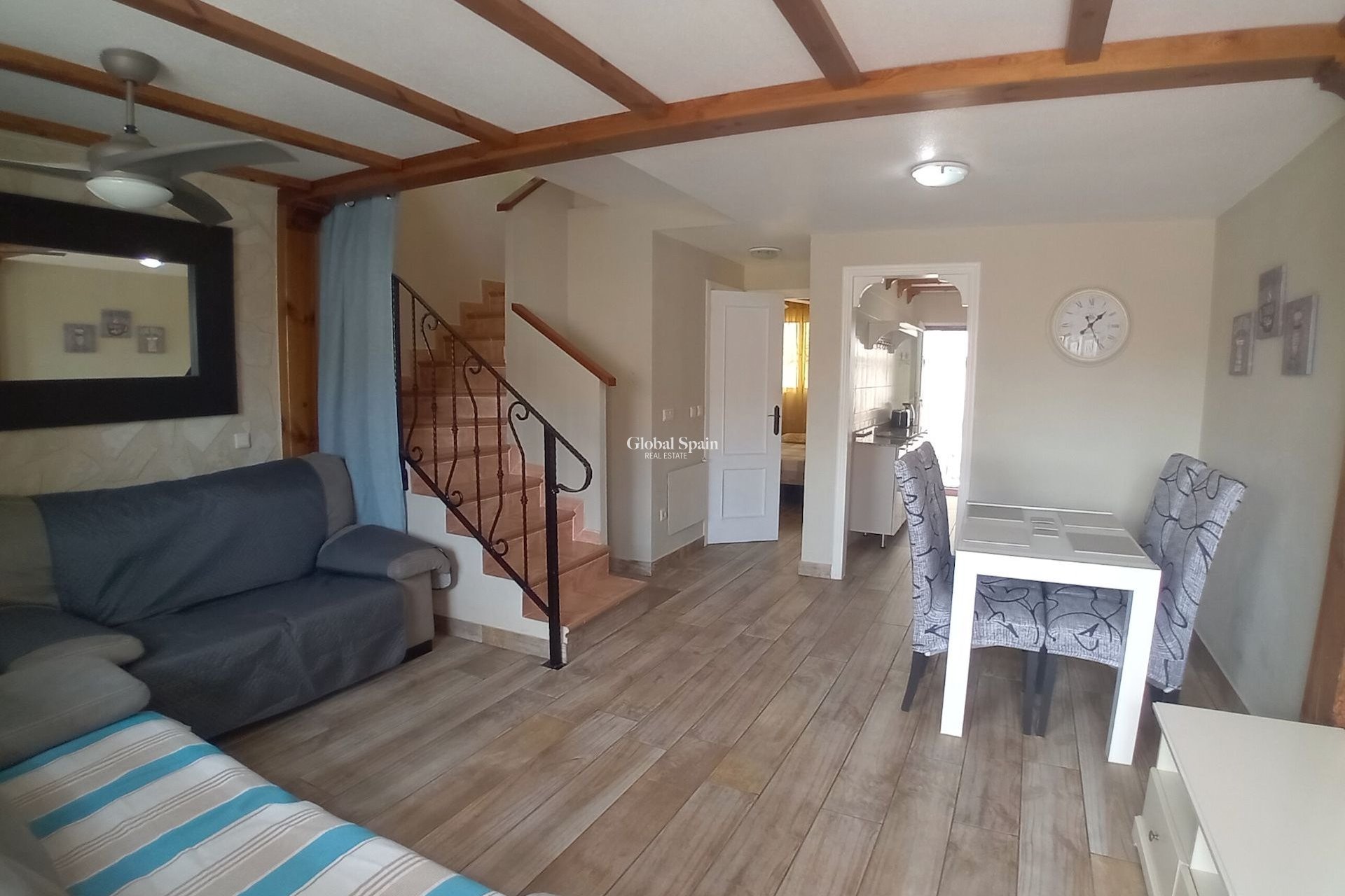 Revente - Maison -
ALGORFA