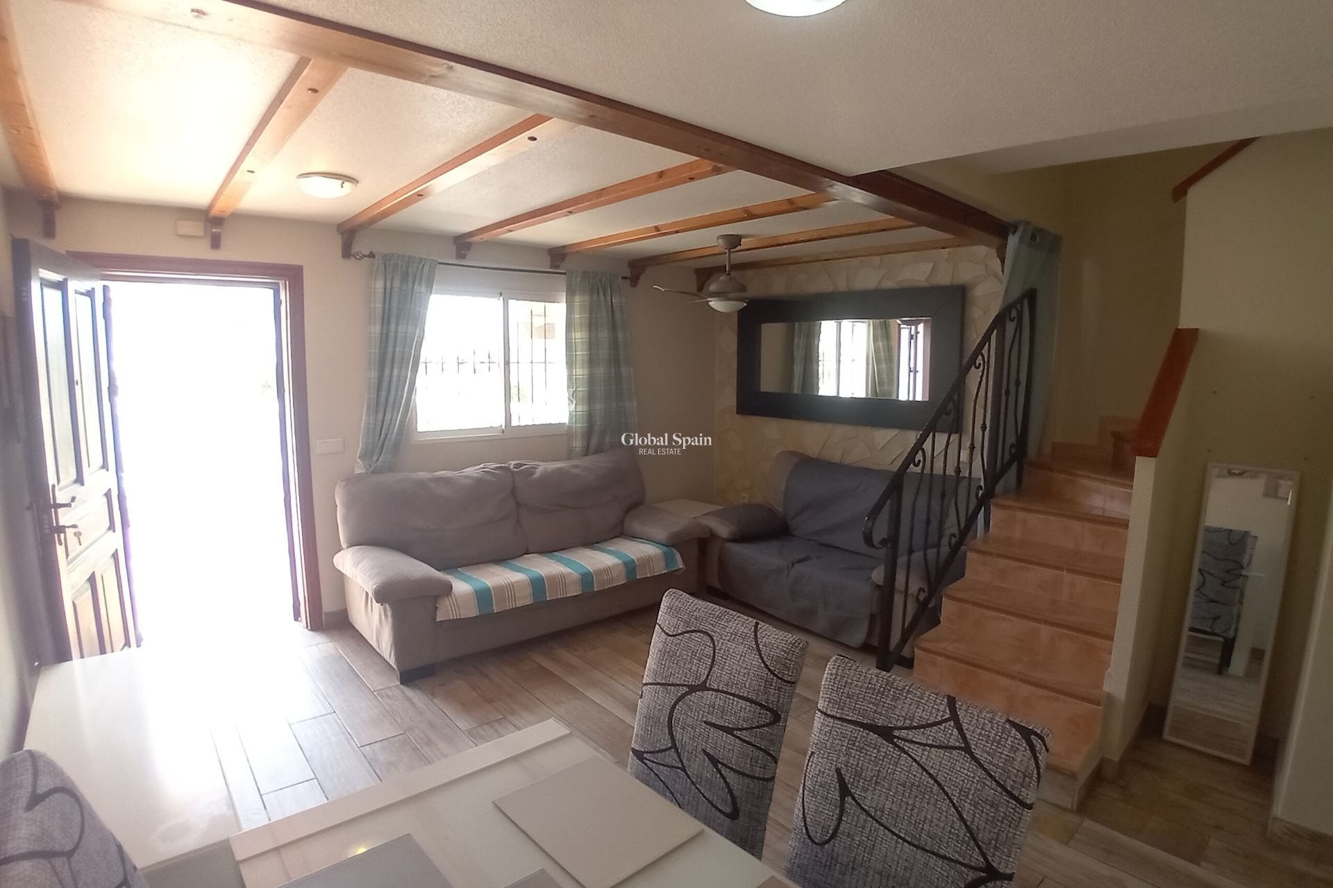 Revente - Maison -
ALGORFA