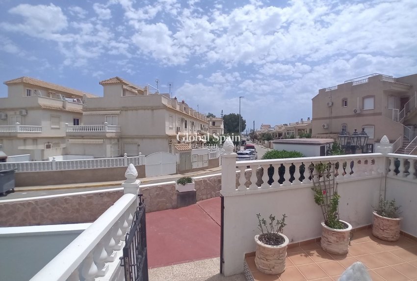 Revente - Maison -
ALGORFA