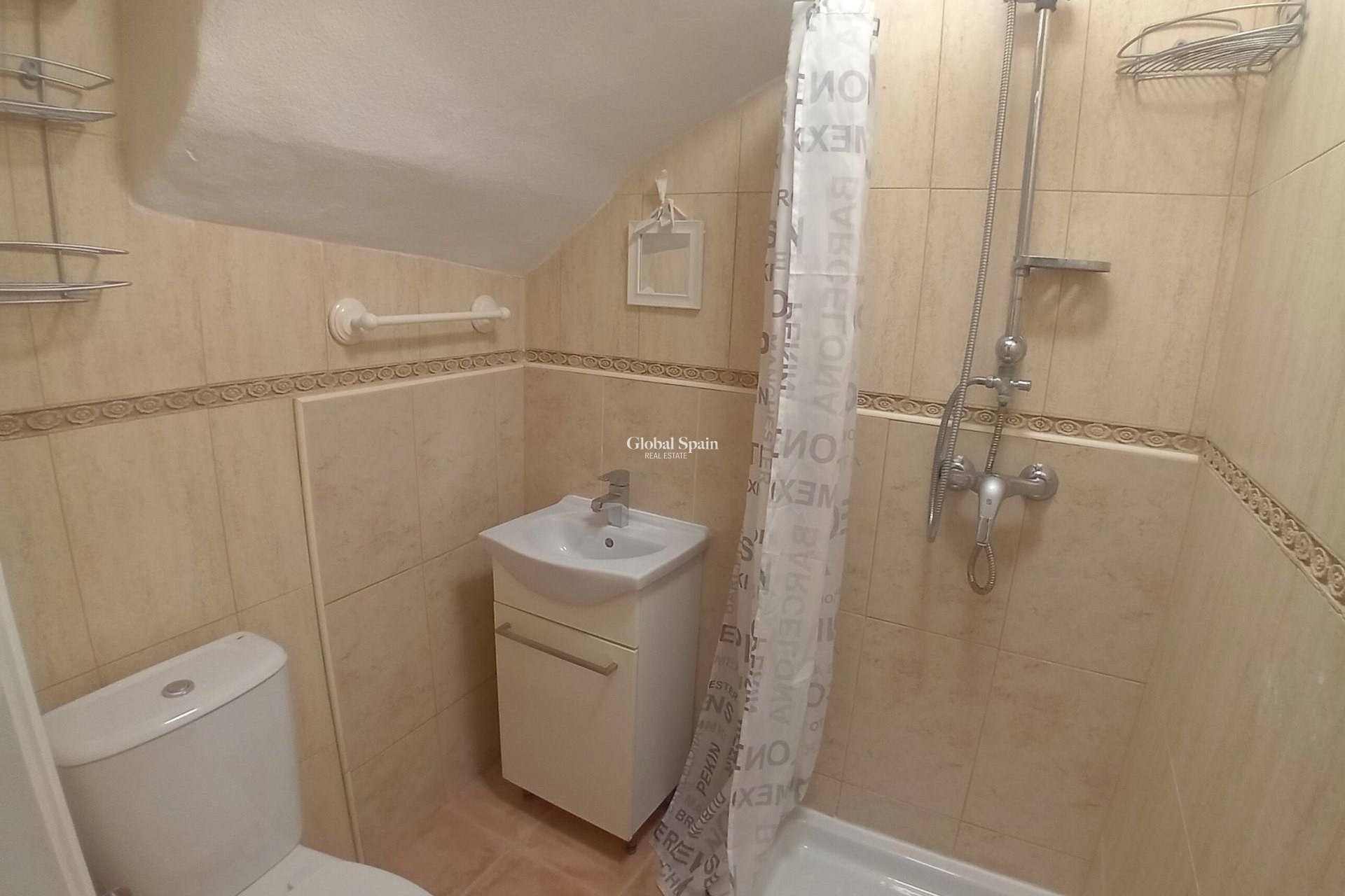 Revente - Maison -
ALGORFA