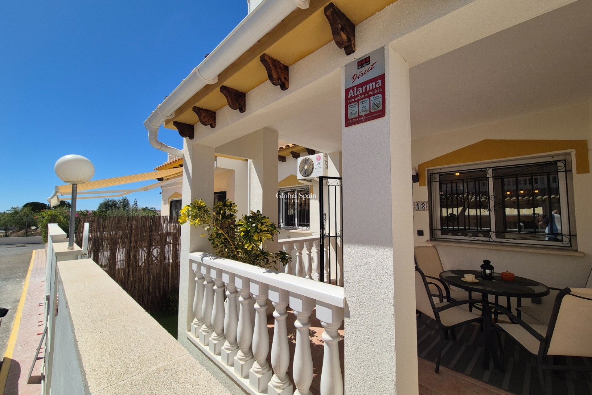 Revente - MAISON -
ALICANTE - La Florida