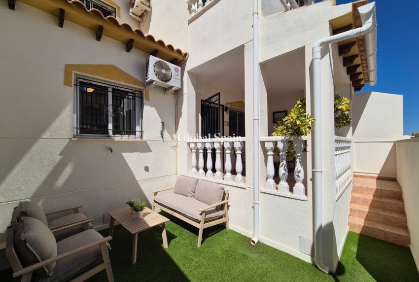 Revente - MAISON -
ALICANTE - La Florida