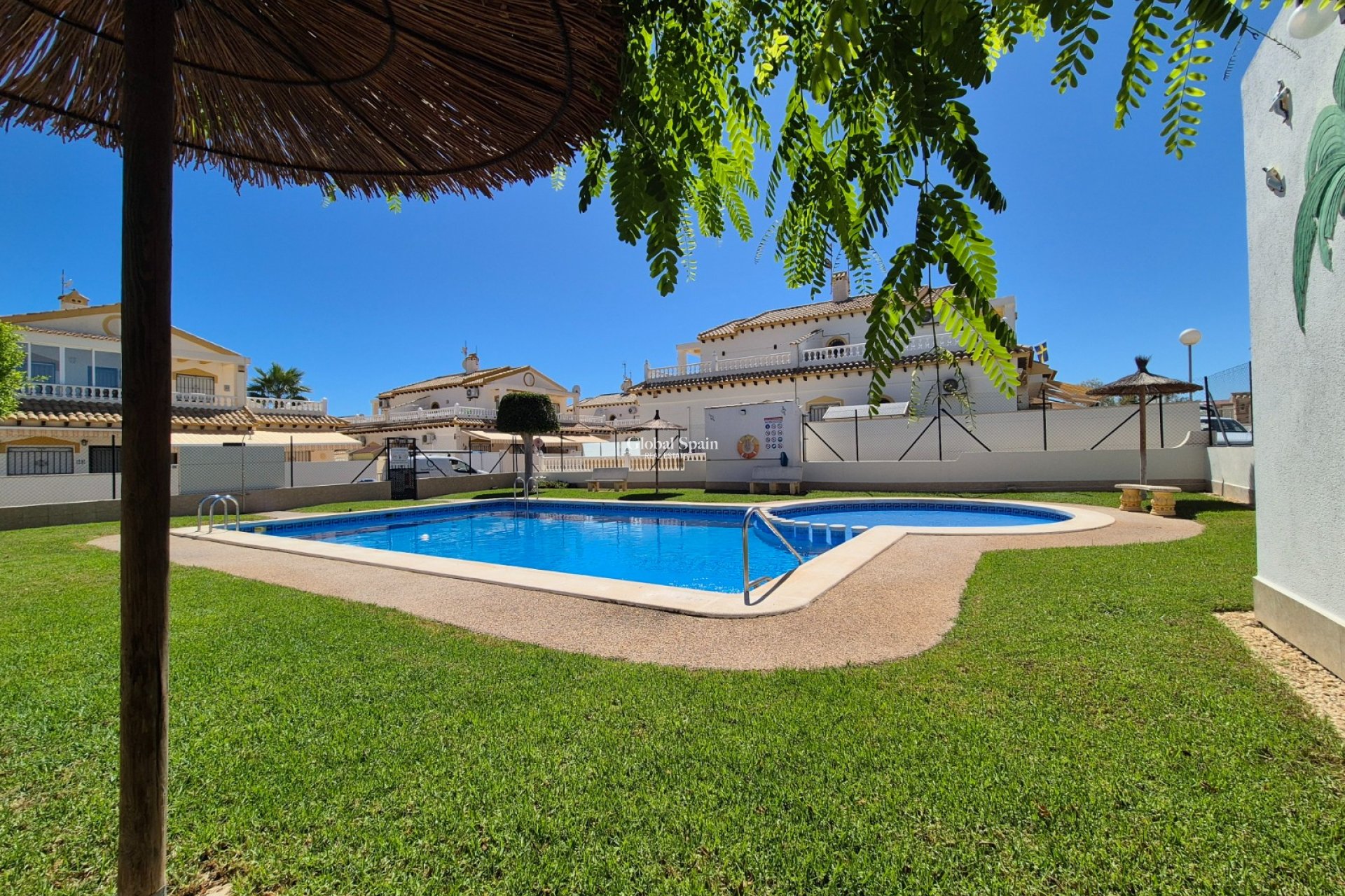 Revente - MAISON -
ALICANTE - La Florida